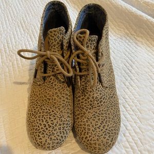 Worn once leopard Toms wedge booties